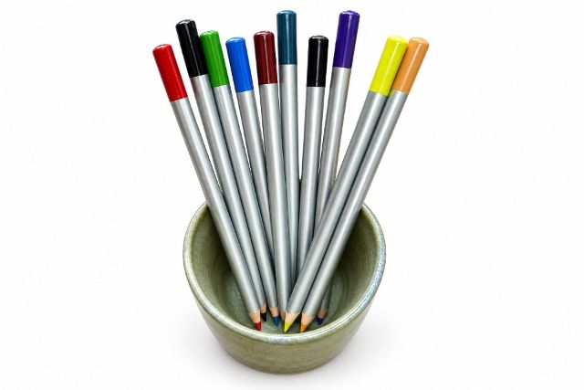 Chrysanthos – Underglaze Pencils